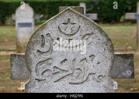 Cimetière Militaire Français Comprenant 990 Soldats Dans Quatre Ossuaires. Stockfoto