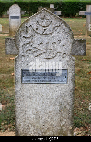 Cimetière Militaire Français Comprenant 990 Soldats Dans Quatre Ossuaires. Stockfoto