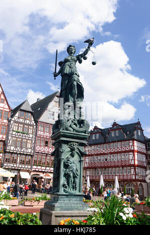 Frankfurt Am Main: Römerberg;  Gut, Gerechtigkeit Ostlinie mit Fachwerkhäusern, Römer, Hessen, Hessen, Deutschland Stockfoto