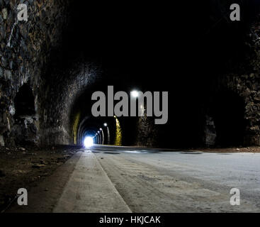 Licht am Ende des Tunnels Stockfoto