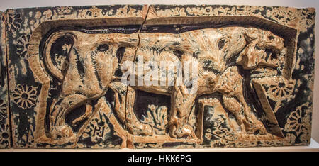 Bigot - Tiger - Detail aus der tierischen Fries-Serie von Porte Monumentale, Weltausstellung in Paris, 1900 Stockfoto