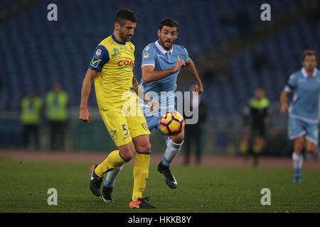 Rom, Italien. 28. Januar 2017. Fußball-Serie Lazio vs. Chievo im Stadio Plimpico in Rom. in Aktion während des Spiels. Bildnachweis: Marco Iacobucci/Alamy Live-Nachrichten Stockfoto