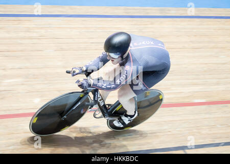 Manchester, UK. 28. Januar 2017. Tom Baker konkurriert in der Mens 1000 m-Zeitfahren in 2017 HSBC UK National Track Championships Tag zwei im nationalen Cycling Centre, Manchester.      Bildnachweis: Dan Cooke/Alamy Live-Nachrichten Stockfoto