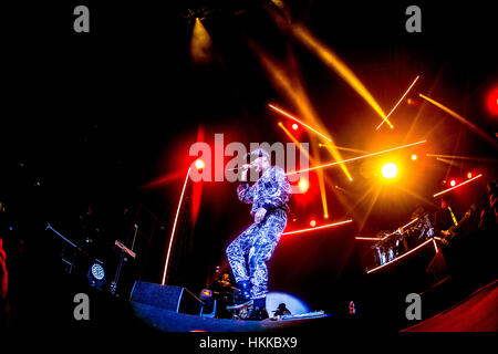 Mailand, Italien. 28. Januar 2017. Skunk Anansie tritt im Mediolanum Forum in Mailand, Italien: Mairo Cinquetti/Alamy Live News Stockfoto