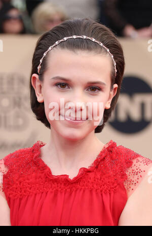 Los Angeles, USA. Januar 2017. Millie Bobby Brown bei Den 23. Annual Screen Actors Guild Awards im Shrine Auditorium in Los Angeles, Kalifornien. Kredit: Faye Sadou/Media Punch/Alamy Live News Stockfoto