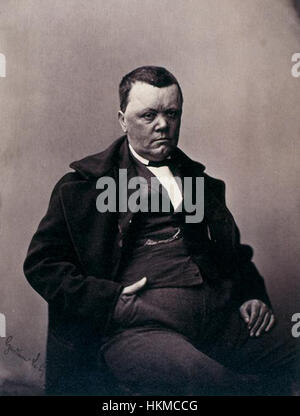 Das Porträt von Auguste Mestral, das um 1856 vom renommierten Fotografen Gustave Le Gray aufgenommen wurde, spiegelt die Anfänge der Studio-Porträtfotografie wider. Le Grays unverkennbare Beherrschung des Lichts und der atmosphärischen Tiefe verstärkt den Realismus von Mestrals Gleichnis und bietet einen Einblick in die fotografischen Techniken des 19. Jahrhunderts. Stockfoto