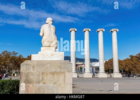 Katalanischen Symbole vier starke Säule auf dem Montjuic Hügel in Barcelona Spanien, 25. November 2016 Stockfoto