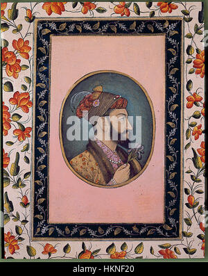 Ein Porträt von Aurangzeb Bahadur, Mogul-Kaiser, der eine Irisblume hält. Dieses Kunstwerk zeigt die königliche Poesie des Kaisers und symbolisiert seine kulturelle Bedeutung während des Gipfels des Mogulreichs. Stockfoto
