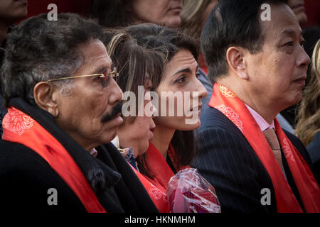 Rom, Italien. 28. Januar 2017. Roms Bürgermeister Virginia Raggi besucht die feiern das chinesische Neujahrsfest in Rom. Das neue Mondjahr beginnt das Jahr des Hahnes.  Bildnachweis: Andrea Ronchini/Pacific Press/Alamy Live-Nachrichten Stockfoto