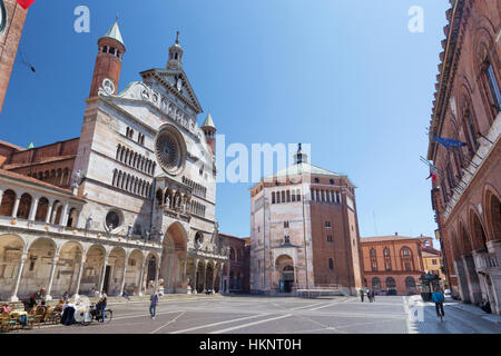 CREMONA, Italien - 24. Mai 2016: Die Kathedrale Mariä der Jungfrau Maria. Stockfoto