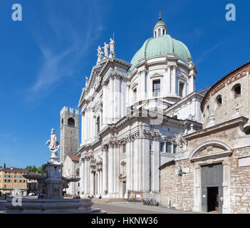 BRESCIA, Italien - 20. Mai 2016: Der Dom (Duomo Nuovo und Duomo Vecchio). Stockfoto