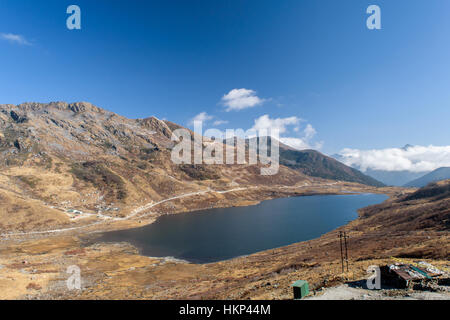 Kupup oder Elephant Lake. Es ist eines der heiligsten Seen von Sikkim, mit hohen Bergen und Tälern, die angrenzenden. Stockfoto