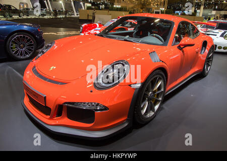 Brüssel - 12. Januar 2016: Porsche 911 GT3RS auf dem Display auf dem Brüsseler Autosalon. Stockfoto