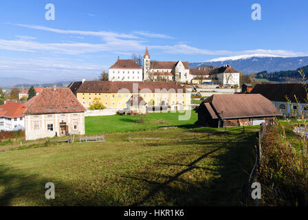 St. Paul Im Lavanttal: Benediktiner Kloster St. Paul, im Hintergrund die Bergkette Koralpe, Kärnten, Kärnten, Österreich Stockfoto