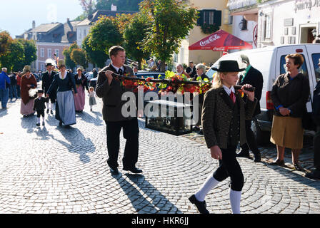 Spitz an der Donau: Festzug zum Erntedankfest, Wachau, Niederösterreich, Niederösterreich, Österreich Stockfoto