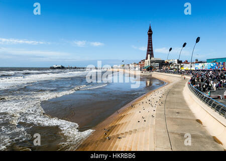 Blackpool-Meer und Turm, Blackpool, Lancashire, England. Stockfoto