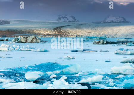 Gletschersee Jökulsárlón, Vatnajökull-Nationalpark im Südosten Islands - Eisberge und Gletscher Vatnajökull Stockfoto