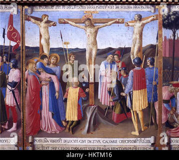 Das Armadio degli Argenti ist ein italienisches Kunstwerk aus dem 16. Jahrhundert mit einer Darstellung der Kreuzigung. Dieses Meisterwerk ist Teil einer größeren Sammlung religiöser Kunst, die die detaillierte Darstellung sakraler Szenen betont und die hohen künstlerischen Standards der Renaissance zeigt. Stockfoto