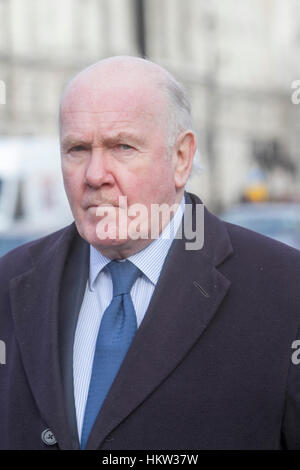 London, UK. 30. Januar 2017. Ehemalige britische Labour Home Secretary John Reid, Baron Reid of Cardowan unter Premierminister Tony Blair wird in Westminster Credit gesehen: Amer Ghazzal/Alamy Live-Nachrichten Stockfoto