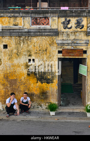 Den gelben Wänden von der malerischen Altstadt von Hoi an An, Vietnam Stockfoto