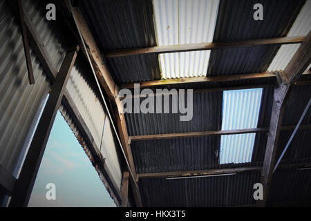 Innenraum von einem Schuppen, St. Agnes, Cornwall, England Stockfoto