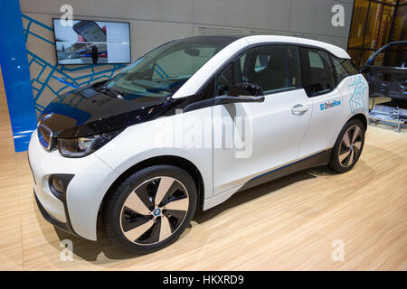 FRANKFURT, GERMANY - SEP 16, 2015: BMW i3 auf der IAA 2015 gezeigt. Stockfoto