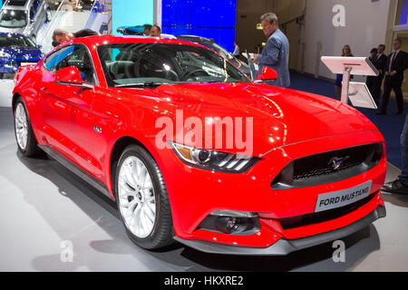 FRANKFURT, GERMANY - SEP 16, 2015: Ford Mustang GT 5.0 auf der IAA 2015 gezeigt. Stockfoto