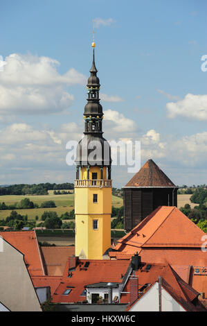 Blick vom Reichenturm auf Dächer der Altstadt mit Rathaus Turm und Wasserturm, Bautzen, Sachsen, Deutschland Stockfoto