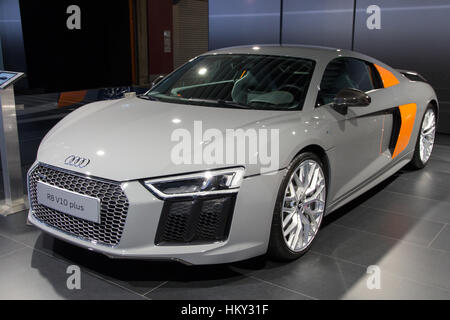 Brüssel - 12. Januar 2016: Audi R8 V10 Plus auf dem Display auf dem Brüsseler Autosalon. Stockfoto