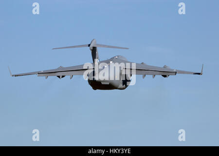 GILZE RIJEN, Niederlande - SEP 7, 2016: Ungarische Luftwaffe Boeing c-17 Globemaster III ausziehen. Das Flugzeug gehört zur SAC und wird von einem Konsortium verwendet Stockfoto