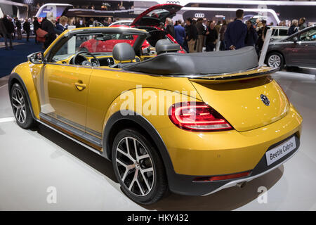 Brüssel - 19. Januar 2017: VW Käfer Cabrio auf dem Display an der Motor Show in Brüssel. Stockfoto