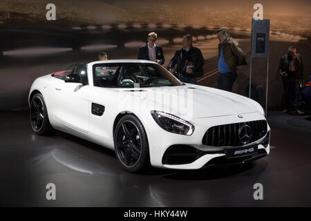 Brüssel - 19. Januar 2017: Mercedes-AMG GT Coupé auf dem Display auf dem Brüsseler Autosalon. Stockfoto