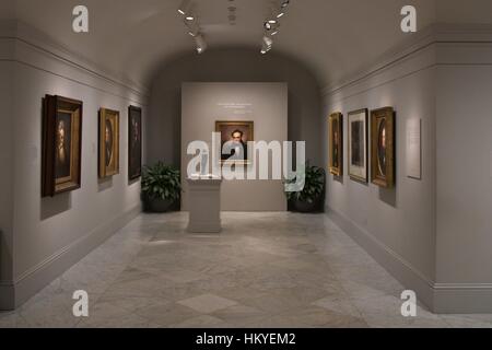 Porträts von historischen Persönlichkeiten in der National Portrait Gallery Kunstmuseum, Teil der Smithsonian Institution untergebracht im historischen Altbau Patentamt in Washington, DC. Stockfoto