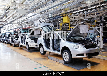 MLADA BOLESLAV, Tschechien - APRIL 16: Skoda Auto feiert 20. Jubiläum des Vereins mit Volkswagen vom Tag der offenen Tür am 16. April 2011 ich Stockfoto