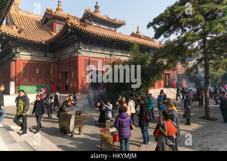 Yonghe oder Lama-Tempel in Peking, Volksrepublik China, Asien Stockfoto