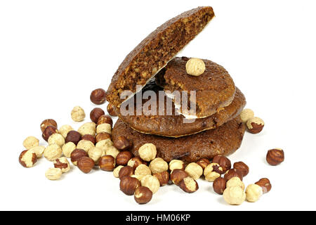 Haselnuss-Lebkuchen gemacht in Nürnberg isoliert auf weißem Hintergrund Stockfoto