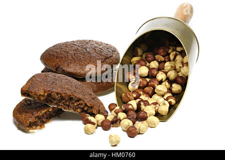 Haselnuss-Lebkuchen gemacht in Nürnberg isoliert auf weißem Hintergrund Stockfoto