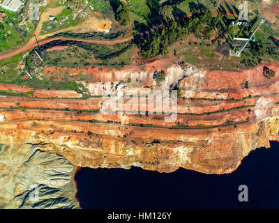 Verlassene alte Extraktion Sao Domingos Kupfermine, Portugal, Luftbild Stockfoto