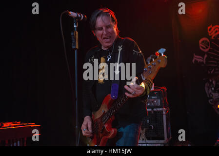 X führt live bei The Roxy Theatre Featuring: John Doe wo: Los Angeles, California, Vereinigte Staaten von Amerika bei: Kredit-30. Dezember 2016: Charlie Steffens/WENN.com Stockfoto