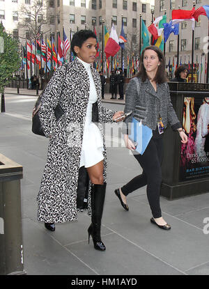 New York City, USA. 30. Januar 2017. Tamron Hall, Gastgeber von der "Today Show" unterwegs in New York City zu sehen. Bildnachweis: MediaPunch Inc/Alamy Live-Nachrichten Stockfoto
