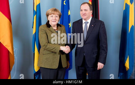 Stockholm, Schweden. 31. Januar 2017. Bundeskanzlerin Angela Merkel (CDU) trifft die schwedische premier Stefan Löfven in Stockholm, Schweden, 31. Januar 2017. Foto: Kay Nietfeld/Dpa/Alamy Live News Stockfoto