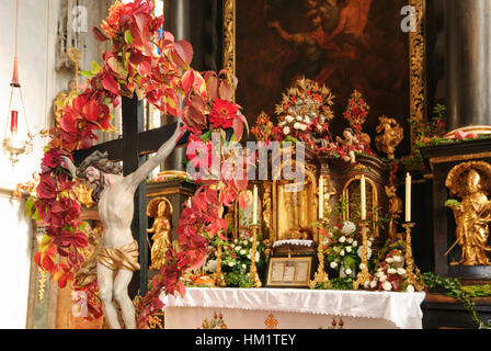 Spitz an der Donau: Kirche des Heiligen Mauritius: Dekoration, Erntedankfest, Weintraube, Wachau, Niederösterreich, Niederösterreich, Österreich Stockfoto