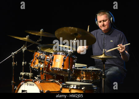 Berühmte Schlagzeuger Steve White. Stockfoto