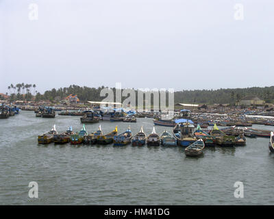 Angelboote/Fischerboote, Trivandrum Beach, Kerala, Indien Stockfoto