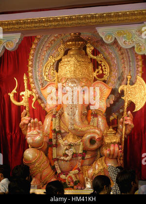 Statue von Lord Ganesh verehrt in Maharashtra während Ganesh Festival. Stockfoto