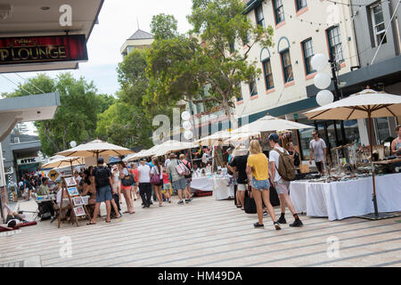 Boxing Day Straßenmarkt in Manly, Beach, Sydney, New South Wales Australien gebucht Stockfoto