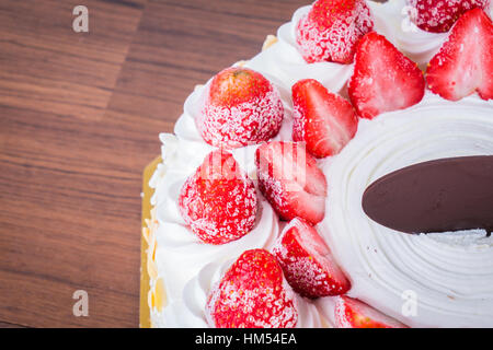 Erdbeer-Eis-Kuchen Stockfoto