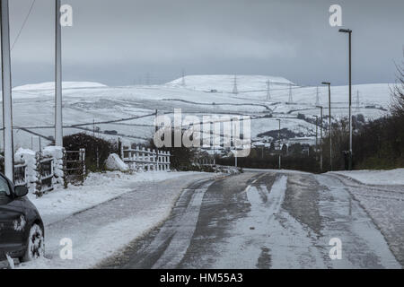 Frühen Winter Schnee in Princetown, Rand von Merthyr Tydfil in Südwales. Stockfoto