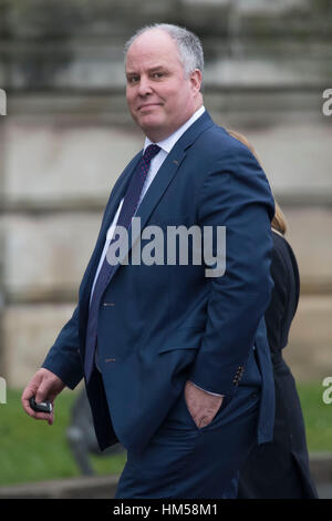 Der Waliser konservative Partei Andrew RT Davies kommt in ein interministerieller Ausschuss-Sitzung in Cardiff City Hall in Cardiff, Südwales. Stockfoto