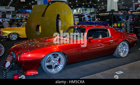 Maßgeschneiderte 1973 Pontiac Firebird Auto bei SEMA. Stockfoto